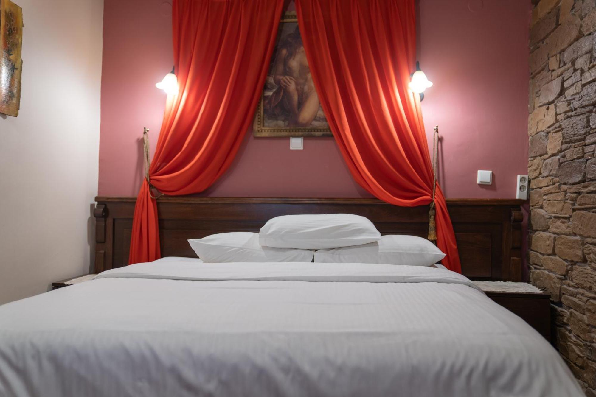 Kallinikos Guesthouse Káto Loutrákion Extérieur photo
